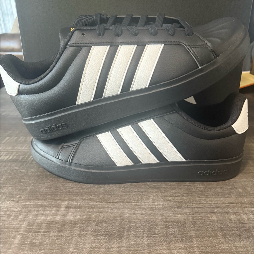 Adidas Streettalk